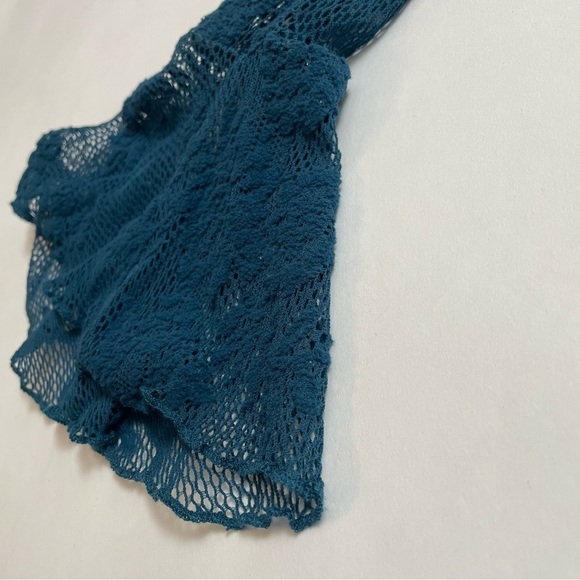 FREE PEOPLE bodycon dress with bell lace sleeves! - Picture 3 of 7